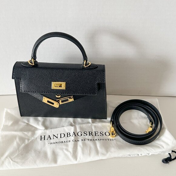 Elegant Black Handbag - Picture 3 of 6